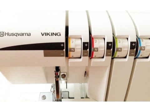 Maszyna do szycia Overlock Husqvarna Huskylock S15 Maszyna do szycia Overlock Husqvarna Huskylock S15