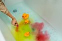 Kaczki do kąpieli z tabletkami barwiącymi wodę