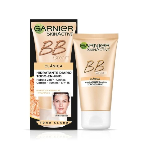 Nawilżający krem koloryzujący Garnier Skin Naturals Spf 15 Jasne (50 ml) Nawilżający krem koloryzujący Garnier Skin Naturals Spf 15 Jasne (50 ml)